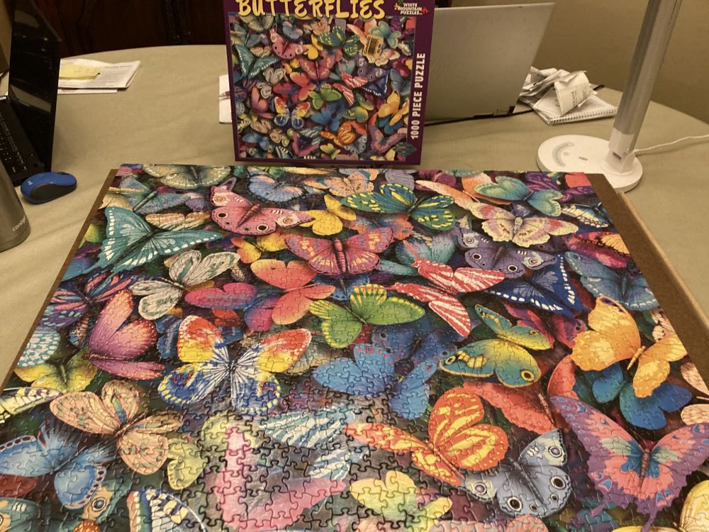 Butterflies SOLD - White Mountain puzzle collectible [Barcode 724819250097] - Main Image 2