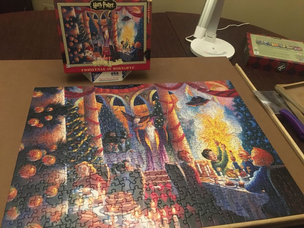 Harry Potter - Christmas At Hogwarts - New York Puzzle Company puzzle collectible [Barcode 819844012670] - Main Image 2