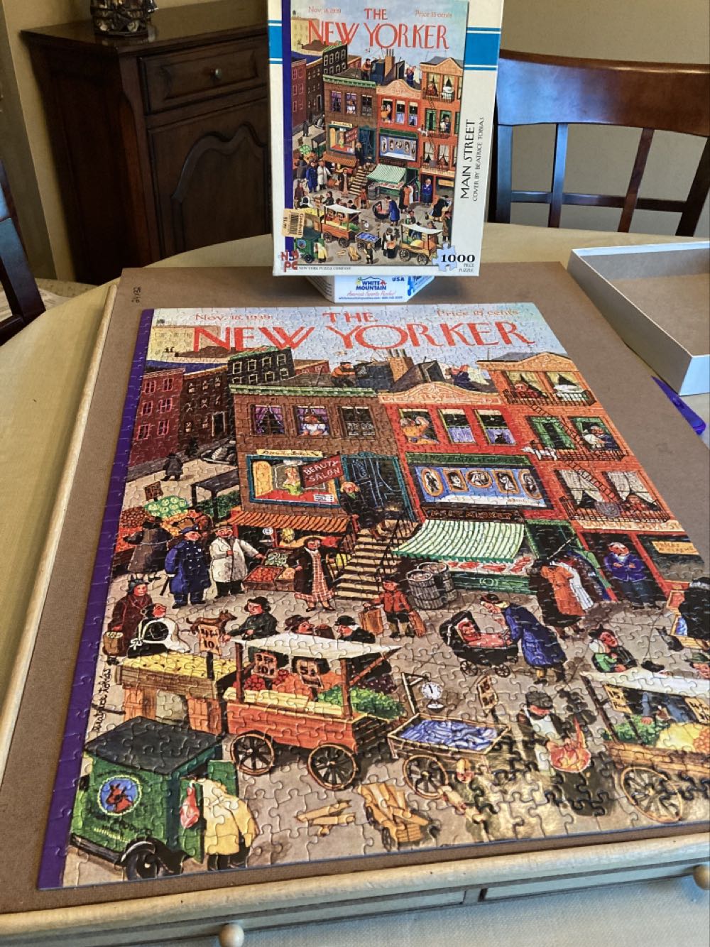Main Street - New York Puzzle Co. puzzle collectible [Barcode 851996002666] - Main Image 2