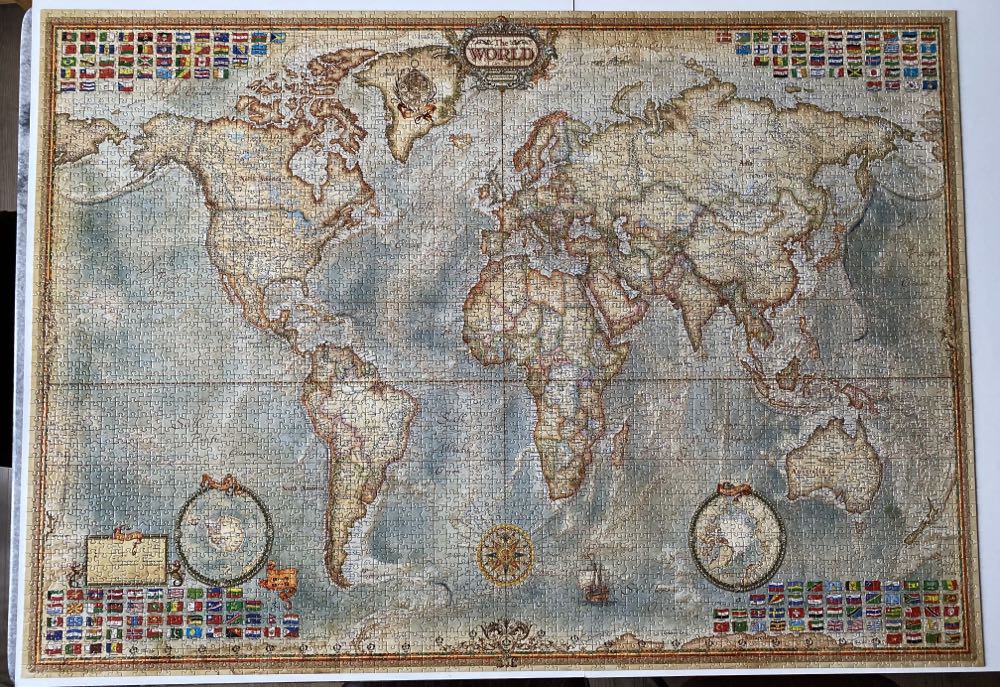 The World Executive Map - Educa 4000 puzzle collectible [Barcode 8412668148277] - Main Image 2