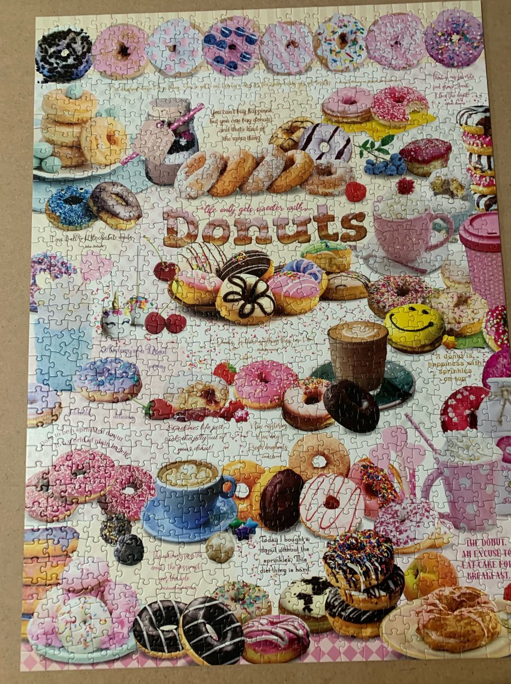 Donut Time - Cobble Hill puzzle collectible [Barcode 625012803212] - Main Image 4