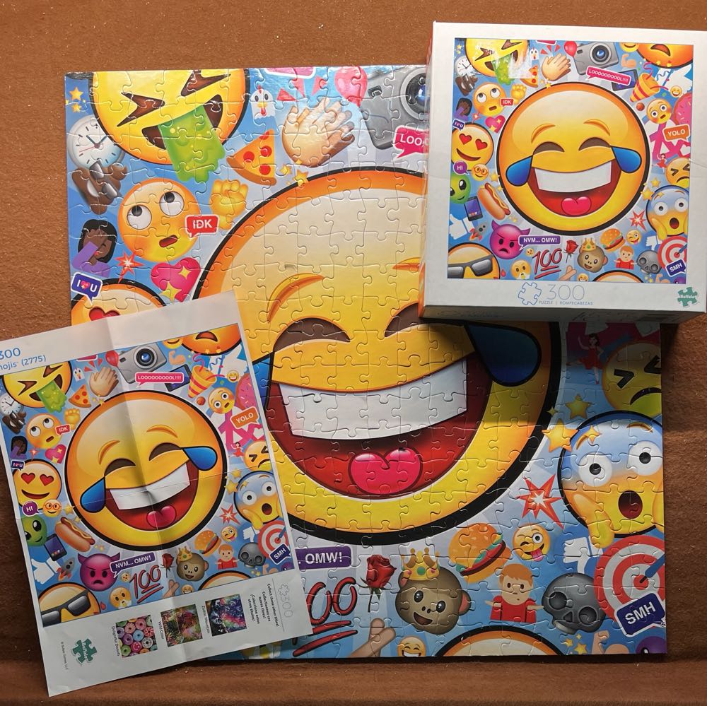 0190 Buffalo: Emojis - Buffalo puzzle collectible [Barcode 079346027750] - Main Image 4