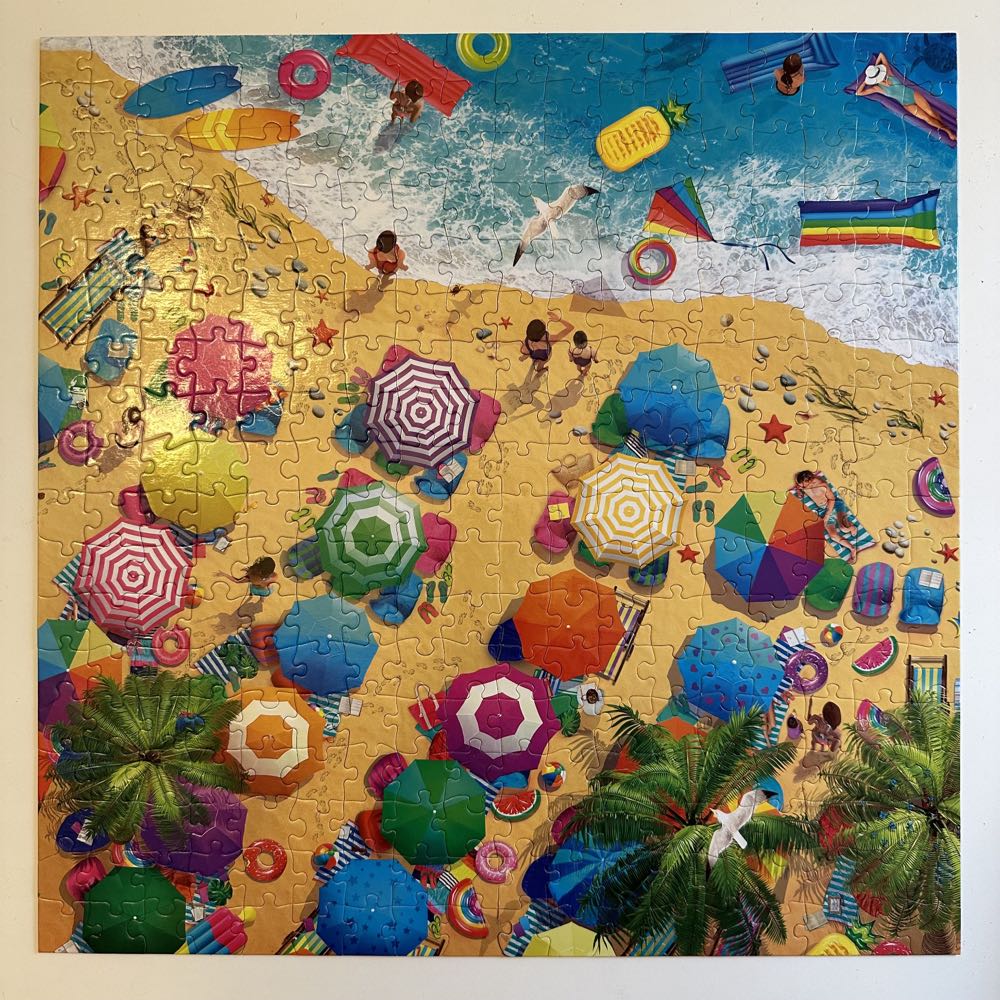 Fun in the Sun*^-old - Buffalo Games puzzle collectible [Barcode 079346027842] - Main Image 3