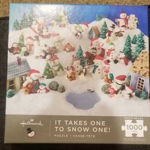 It Takes One to Snow One  - Hallmark puzzle collectible [Barcode 763795463961] - Main Image 1
