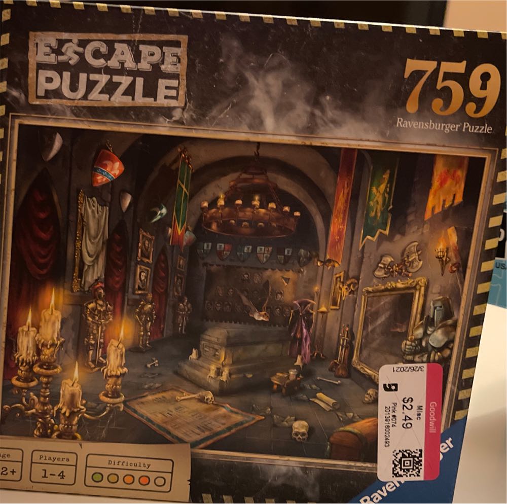 Escape Puzzle Vampire’s Castle - Ravensburger Escape 🚫 puzzle collectible [Barcode 4005556824779] - Main Image 2