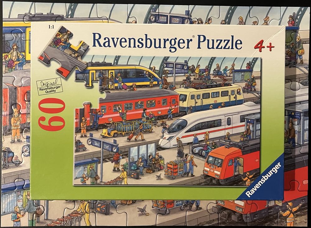Railway Station - Ravensburger puzzle collectible [Barcode 4005556096107] - Main Image 4