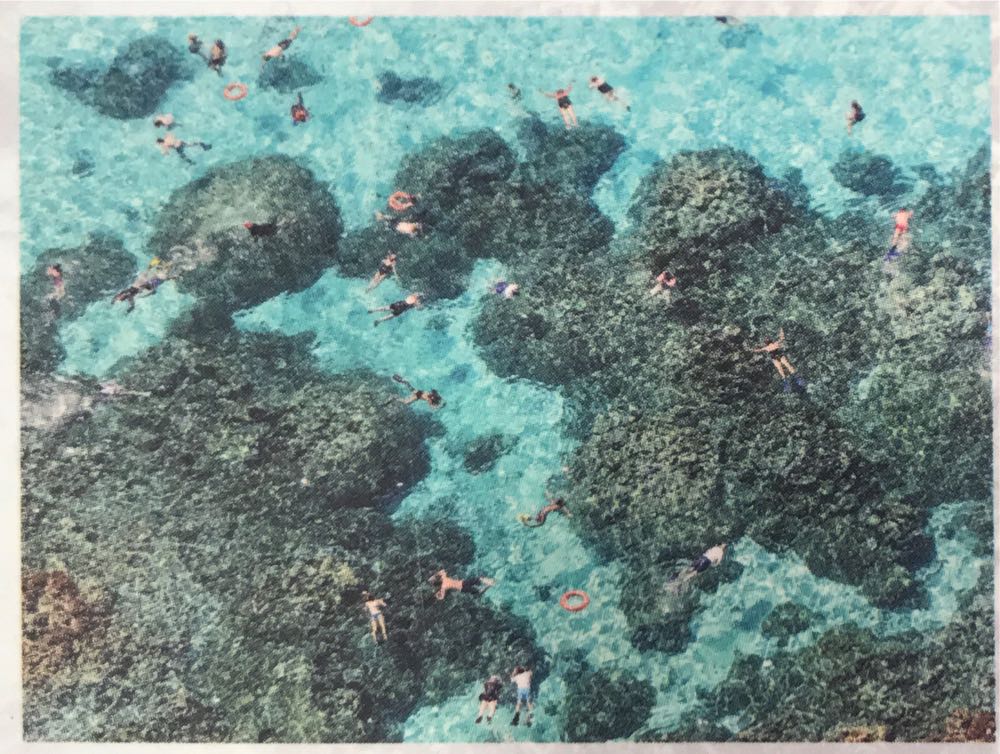 The Beach - Galison puzzle collectible [Barcode 9780735357242] - Main Image 2