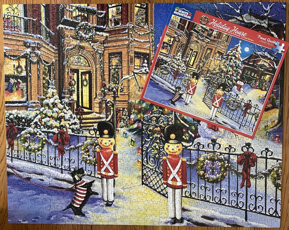 Holiday House - White Mountain 🇺🇸 puzzle collectible [Barcode 724819263332] - Main Image 3