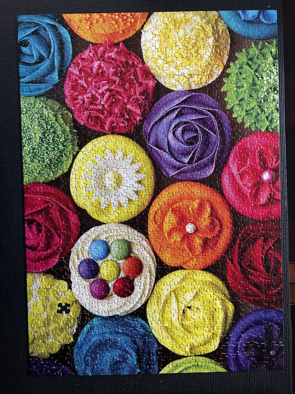 Cool Cupcakes - Colorcraft Puzzles puzzle collectible - Main Image 3