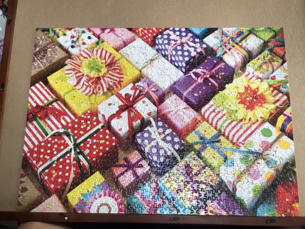 Pretty Presents - Colorcraft puzzle collectible - Main Image 3