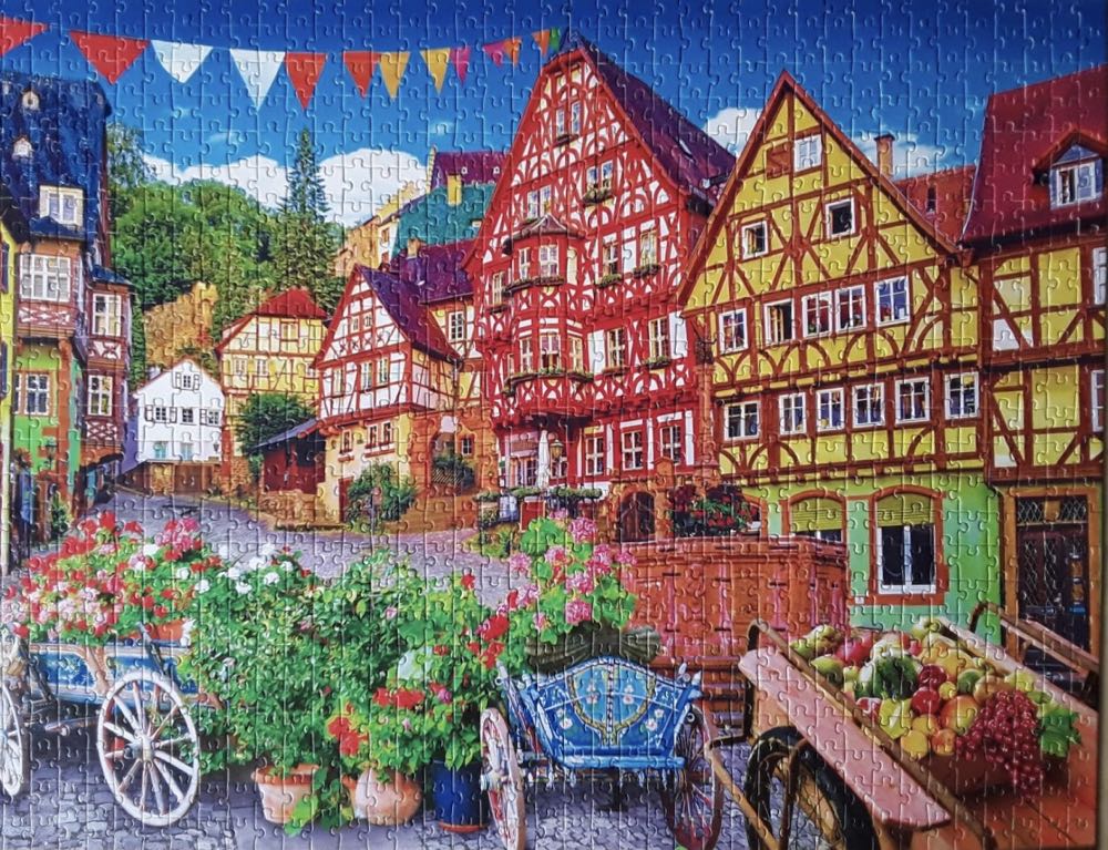 Colorful European Town - Cra-Z-Art puzzle collectible [Barcode 4895145427173] - Main Image 4