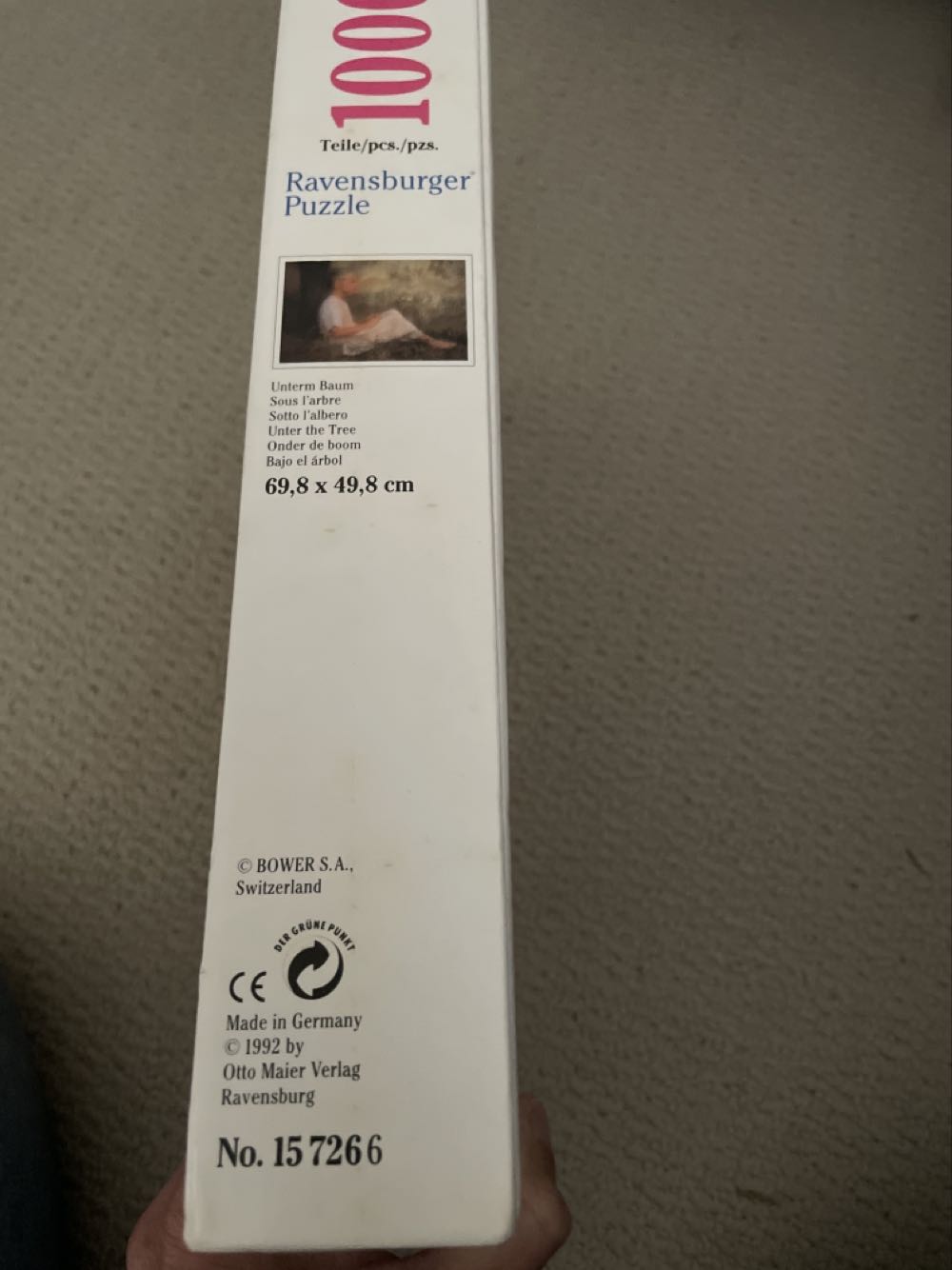 Under The Tree - Ravensburger puzzle collectible [Barcode 4005556157266] - Main Image 2