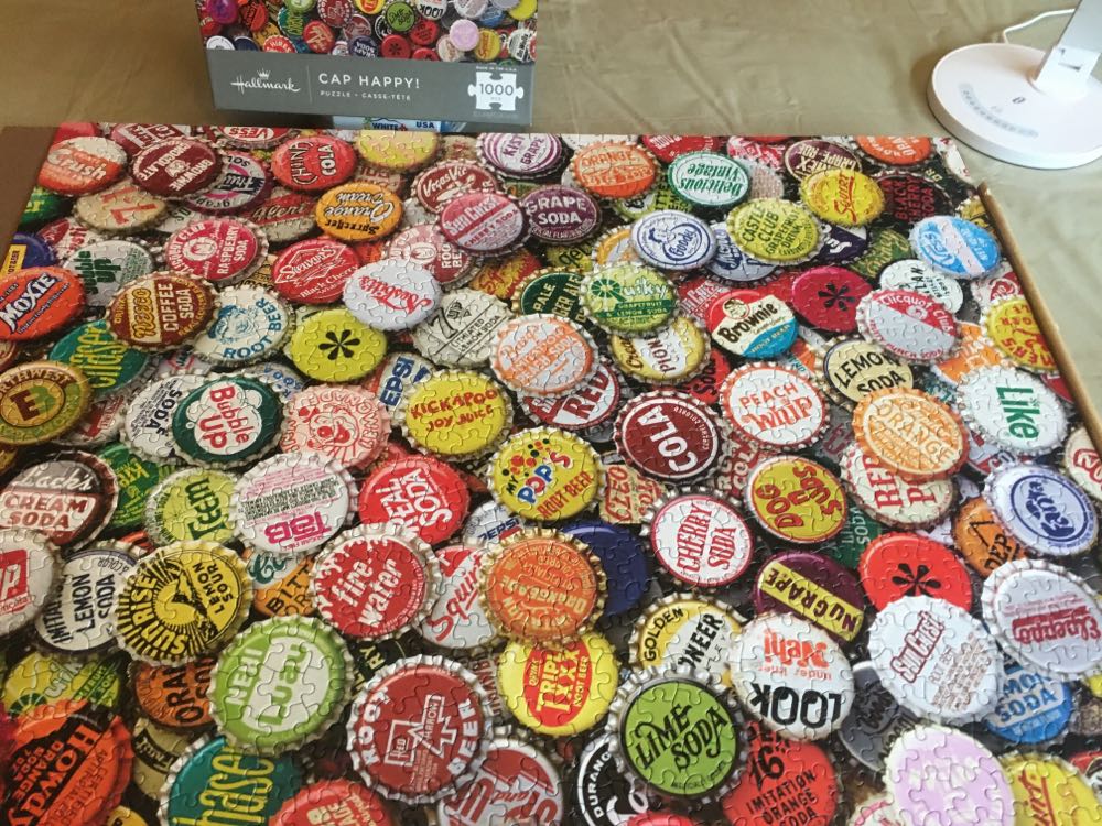 Cap Happy! - Hallmark puzzle collectible [Barcode 763795292769] - Main Image 2