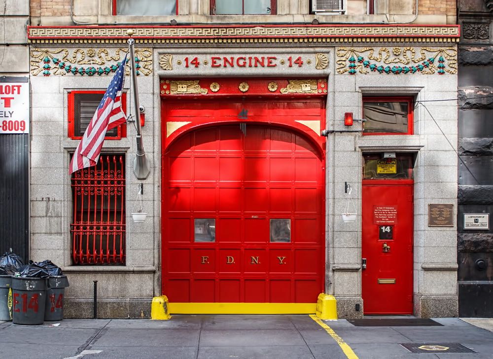 Engine 14 - New York Puzzle Company puzzle collectible - Main Image 1