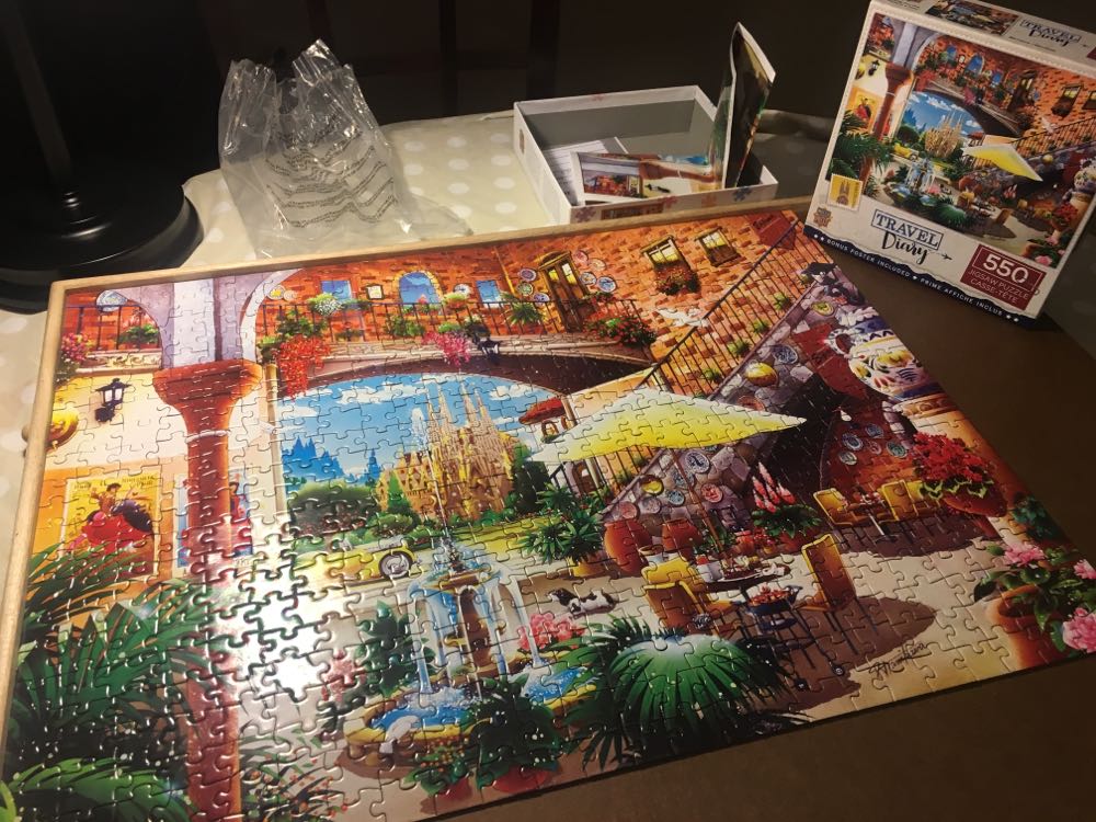 Barcelona - Master Pieces puzzle collectible [Barcode 705988319754] - Main Image 2