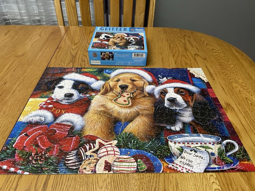 Sparkle Shine: Santa Paws - Master Pieces puzzle collectible [Barcode 705988317095] - Main Image 3