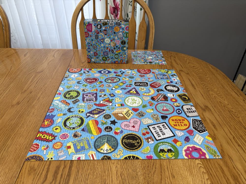 Fun Flair - Galison puzzle collectible [Barcode 9780735362550] - Main Image 4