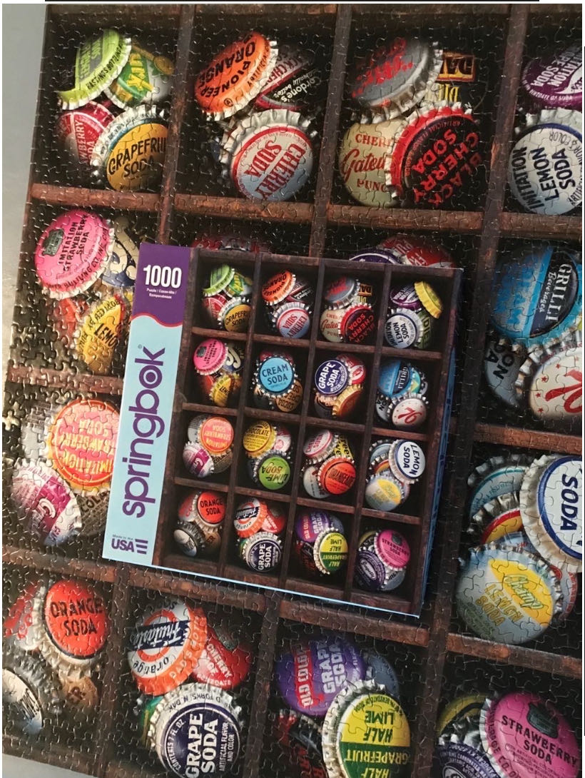 Colorful Caps - Springbok puzzle collectible [Barcode 091683107377] - Main Image 4