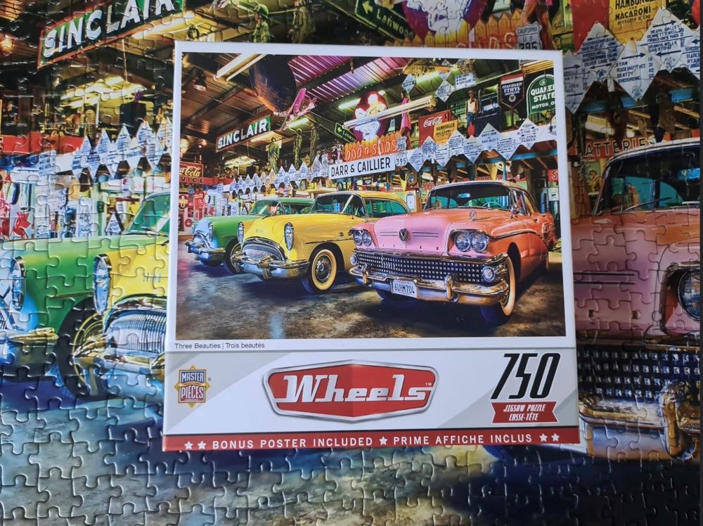 Wheels Three Beauties - MasterPieces puzzle collectible [Barcode 705988320804] - Main Image 4