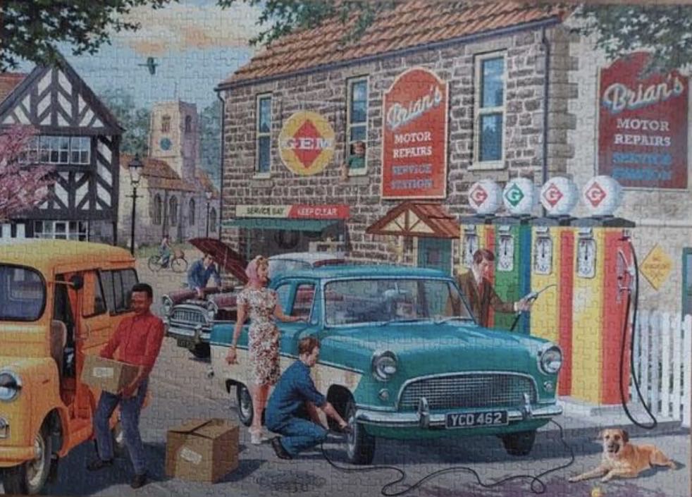 The Petrol Station - Falcon de luxe puzzle collectible [Barcode 8710126113219] - Main Image 3