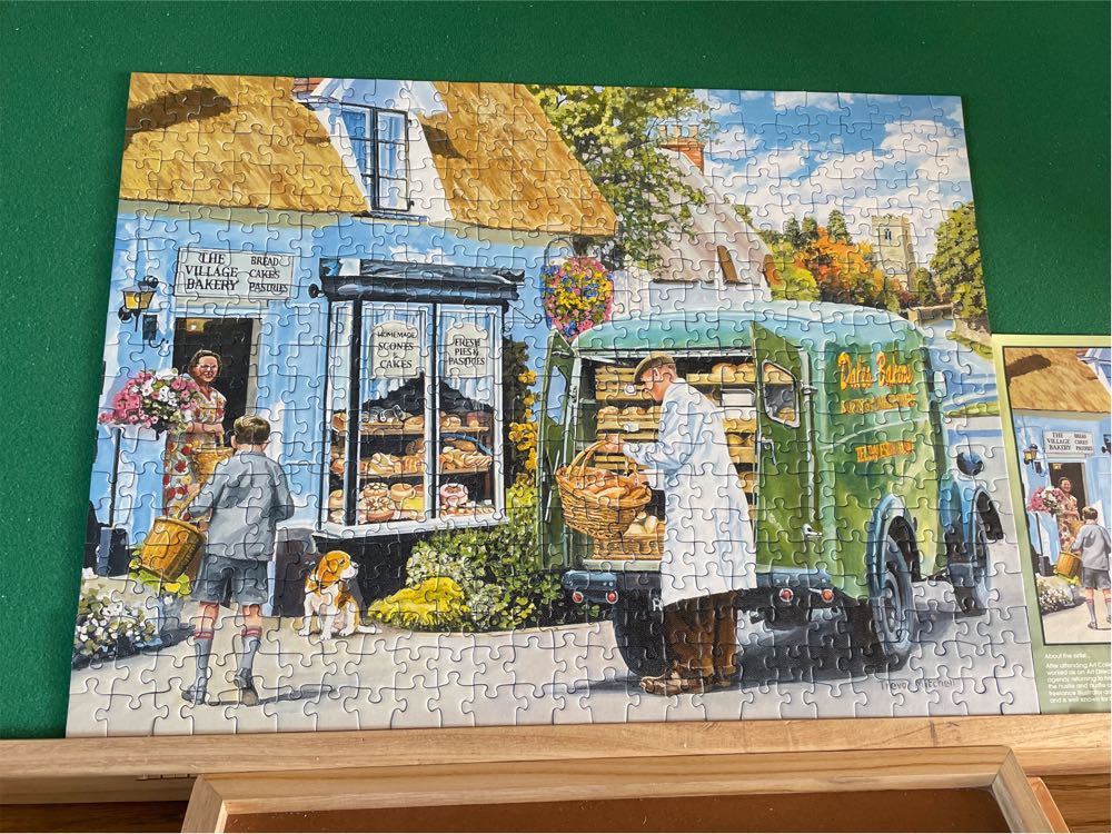 The Baker - Ravensburger puzzle collectible [Barcode 4005556141708] - Main Image 2