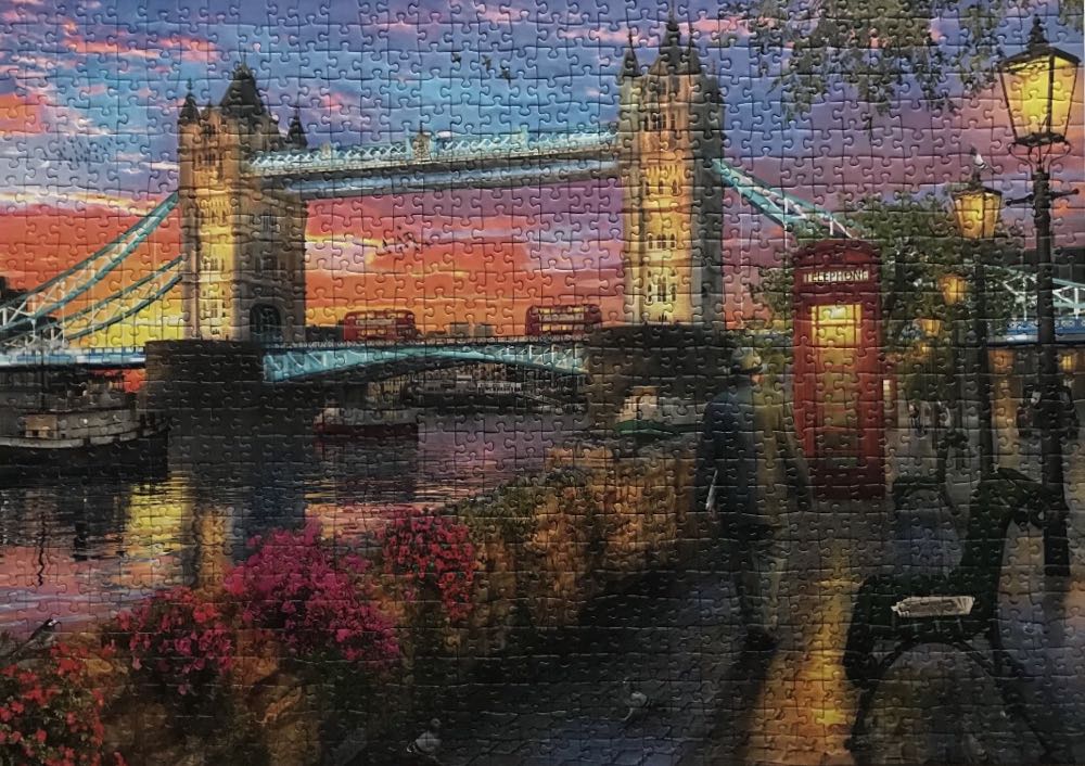 Tower Bridge At Sunset (1) - Ravensburger puzzle collectible [Barcode 4005556150335] - Main Image 3