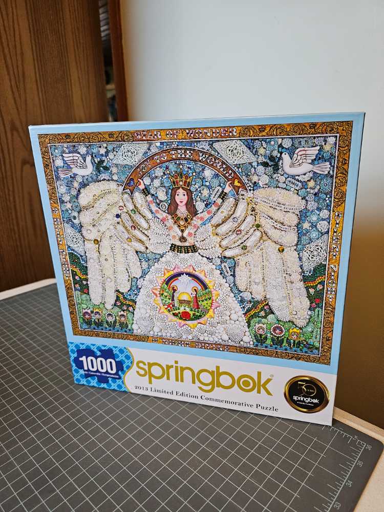 A Christmas Angel - Springbok - Hallmark Cards, Inc. puzzle collectible [Barcode 091683106738] - Main Image 2