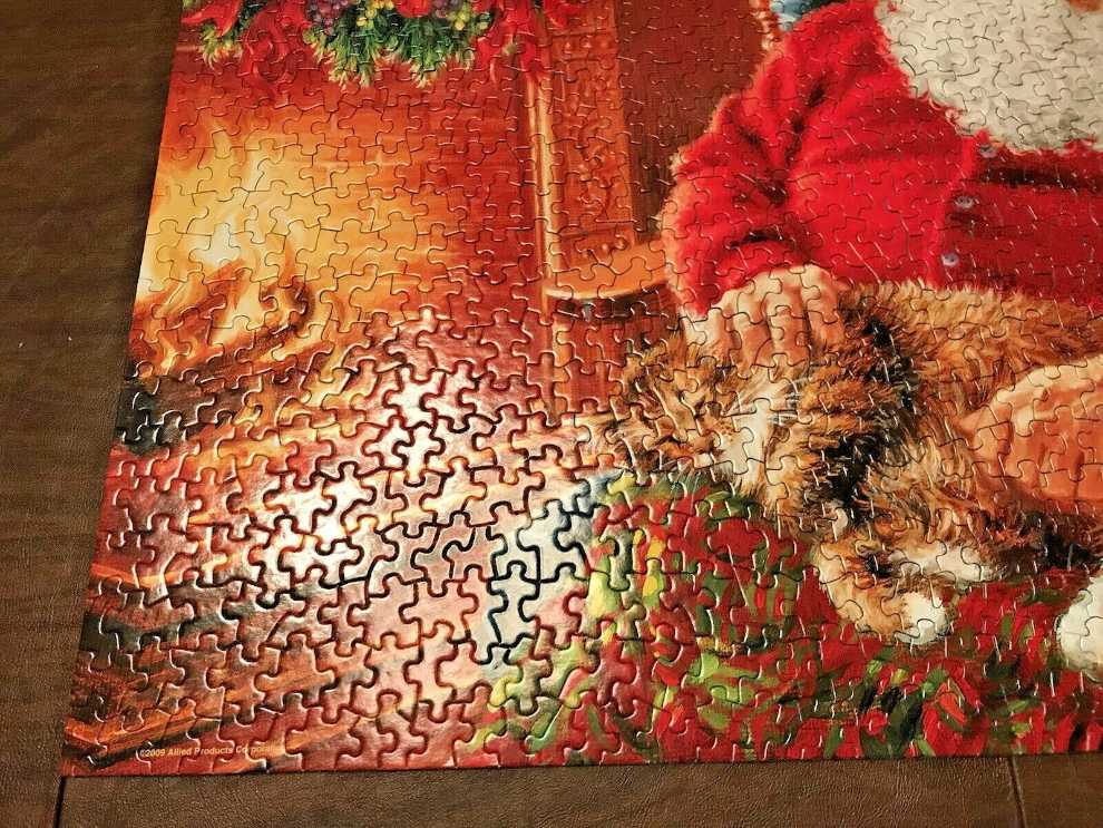Santa’s Cat Nap - Springbok puzzle collectible [Barcode 091683105472] - Main Image 4