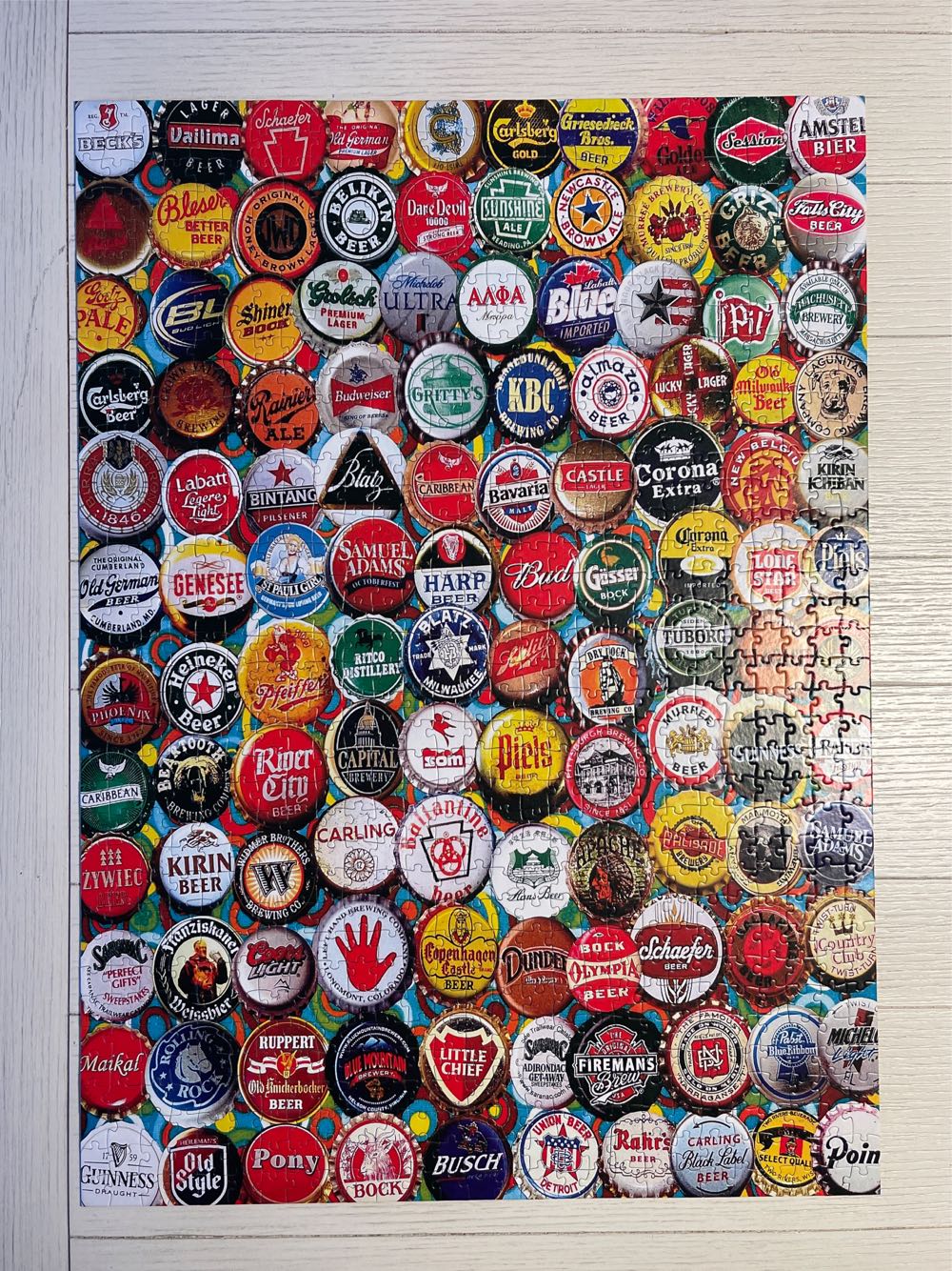 Beer Caps - White Mountain puzzle collectible [Barcode 724819257782] - Main Image 3