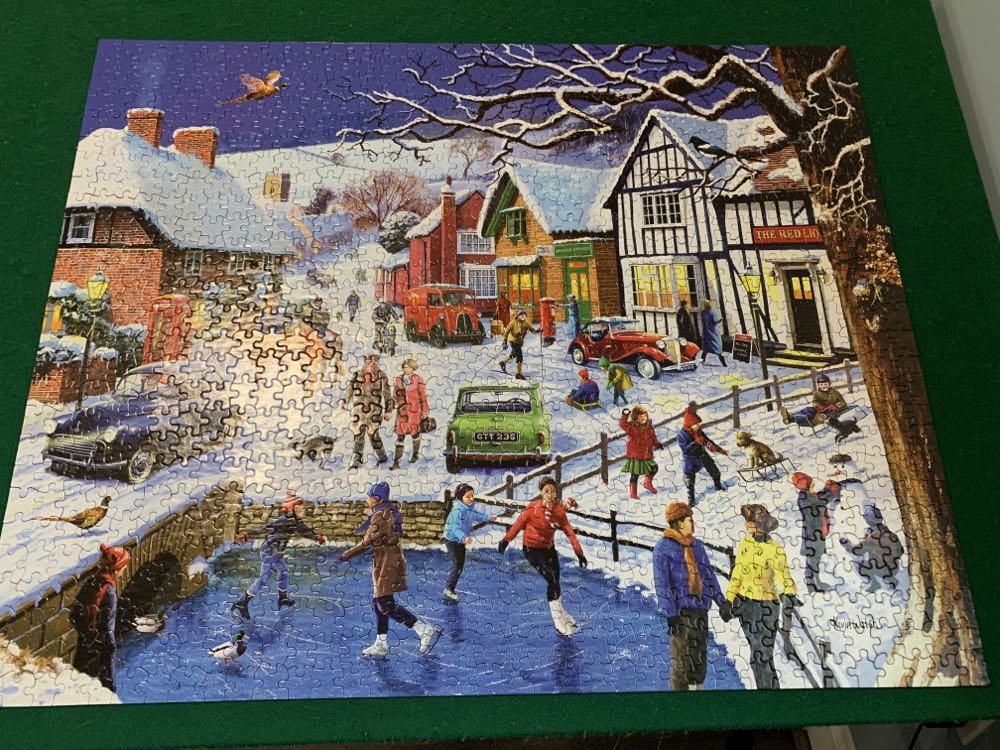 Festive Village - White Mountain puzzle collectible [Barcode 724819262359] - Main Image 3