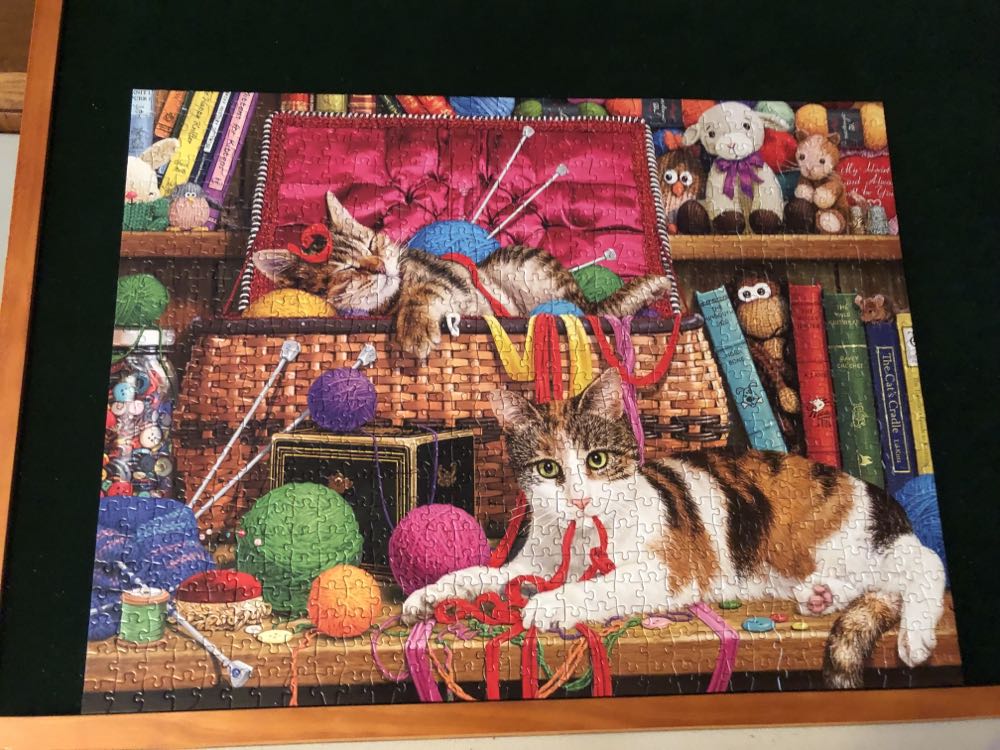 Comfy Spot - Buffalo puzzle collectible [Barcode 079346170814] - Main Image 3