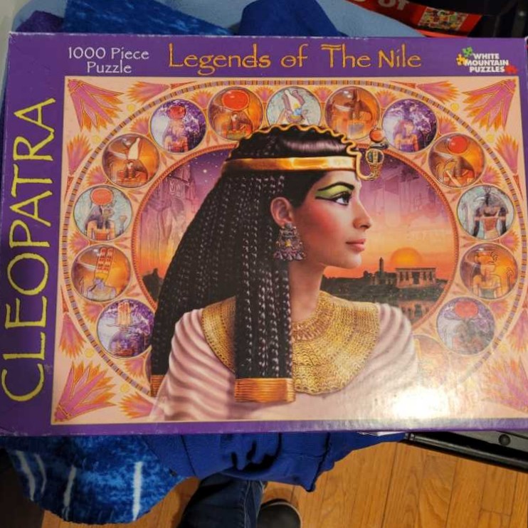 S-Cleopatra - Legends Of The Nile - White Mountain Puzzles puzzle collectible [Barcode 724849249290] - Main Image 1