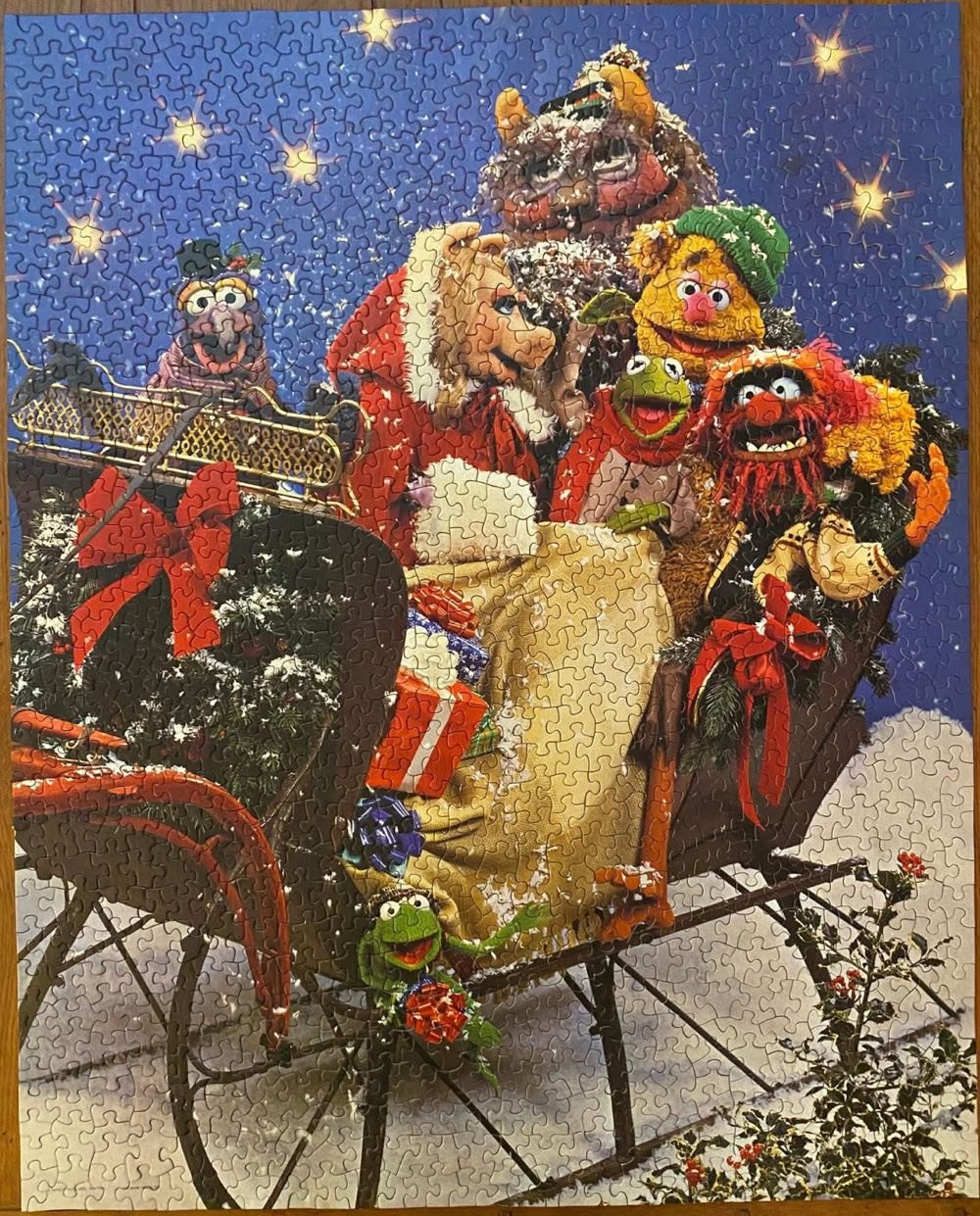 A Muppet Christmas Party - Springbok puzzle collectible - Main Image 4