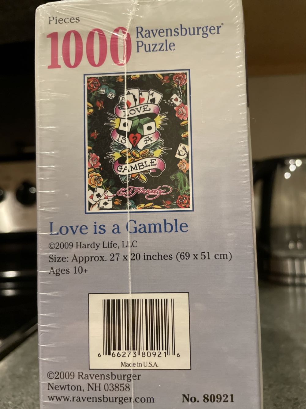 Love Is A Gamble - Ravensburger puzzle collectible [Barcode 666273809216] - Main Image 2
