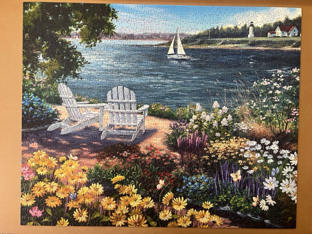 Garden By The Bay - White Mountain puzzle collectible [Barcode 724819257812] - Main Image 3