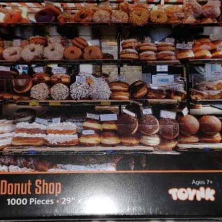 Donut Shop - Toynk puzzle collectible [Barcode 57228716] - Main Image 2