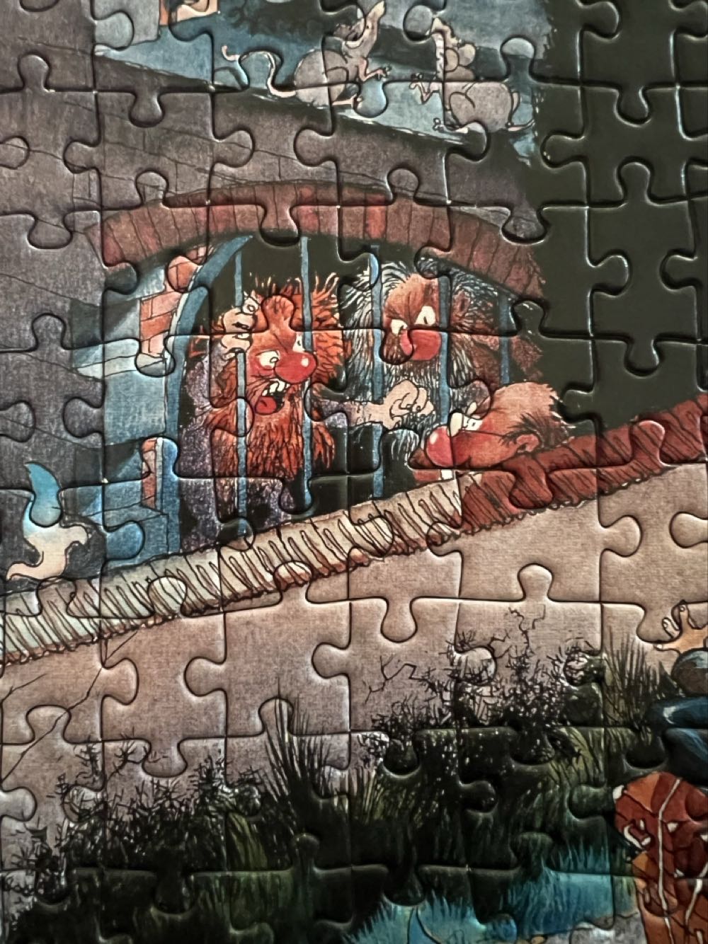 Castle Of Horror - Heye Puzzle puzzle collectible [Barcode 4001689261276] - Main Image 3