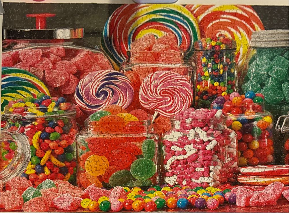 Candy Galore - Springbok puzzle collectible [Barcode 091683105090] - Main Image 3