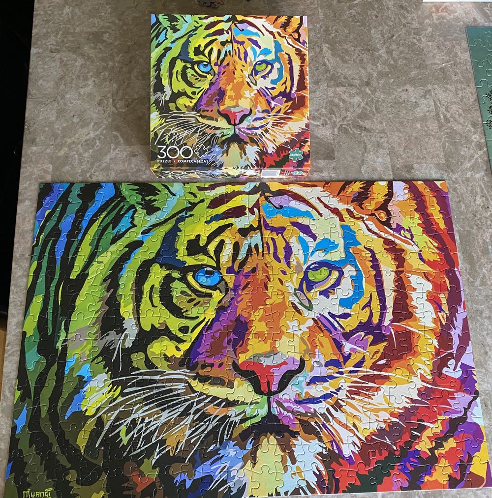 Stripes Of Color - Buffalo puzzle collectible [Barcode 079346022120] - Main Image 2