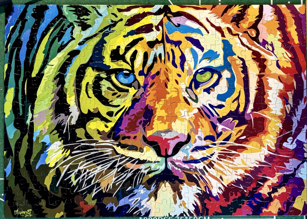 Stripes Of Color - Buffalo puzzle collectible [Barcode 079346022120] - Main Image 4