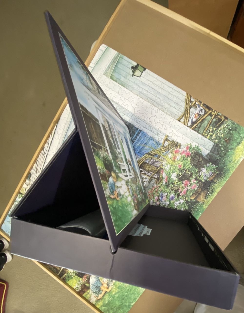 A Potted Garden - Lang puzzle collectible [Barcode 739744127536] - Main Image 4