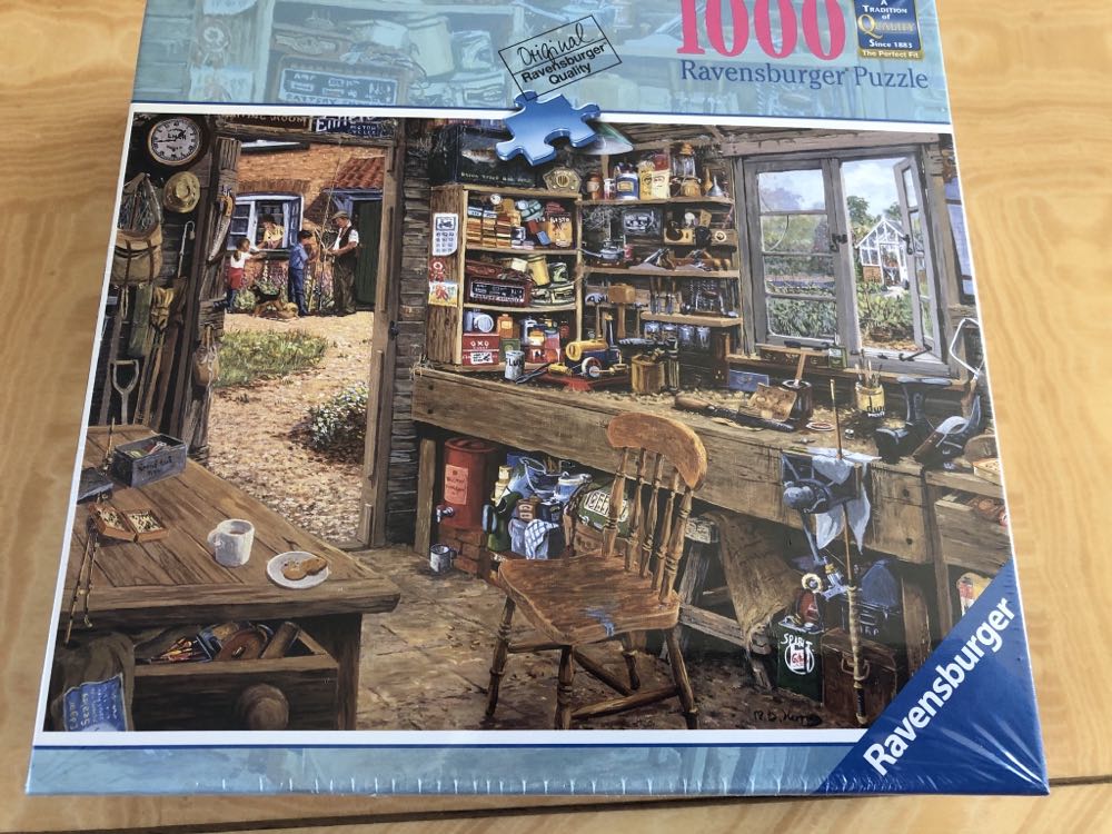 Dad’s Shed* - Ravensburger puzzle collectible [Barcode 4005556824724] - Main Image 3