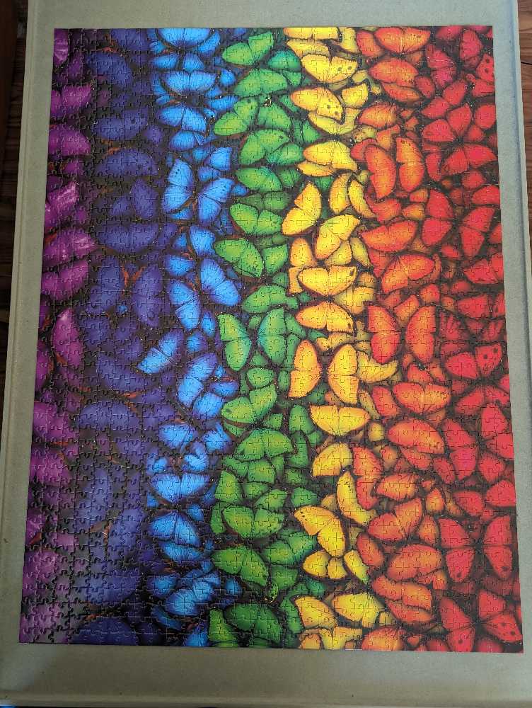 Butterfly Spectrum - Buffalo Games 🇺🇸 puzzle collectible [Barcode 079346024452] - Main Image 4