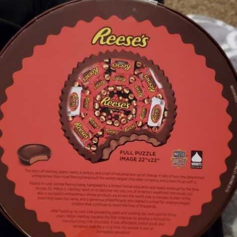 Reese’s Peanut Butter Cups - MasterPieces puzzle collectible [Barcode 705988317217] - Main Image 2