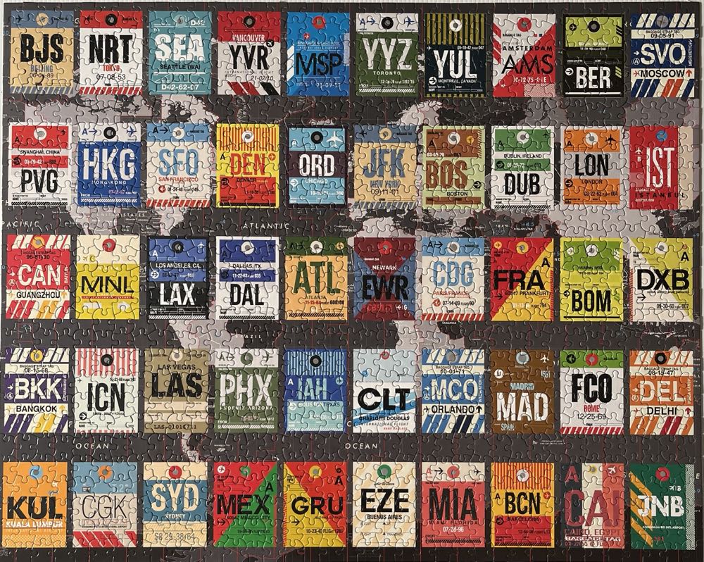 World’s Airport Travel Tags  - Hart puzzle collectible [Barcode 704846704831] - Main Image 3