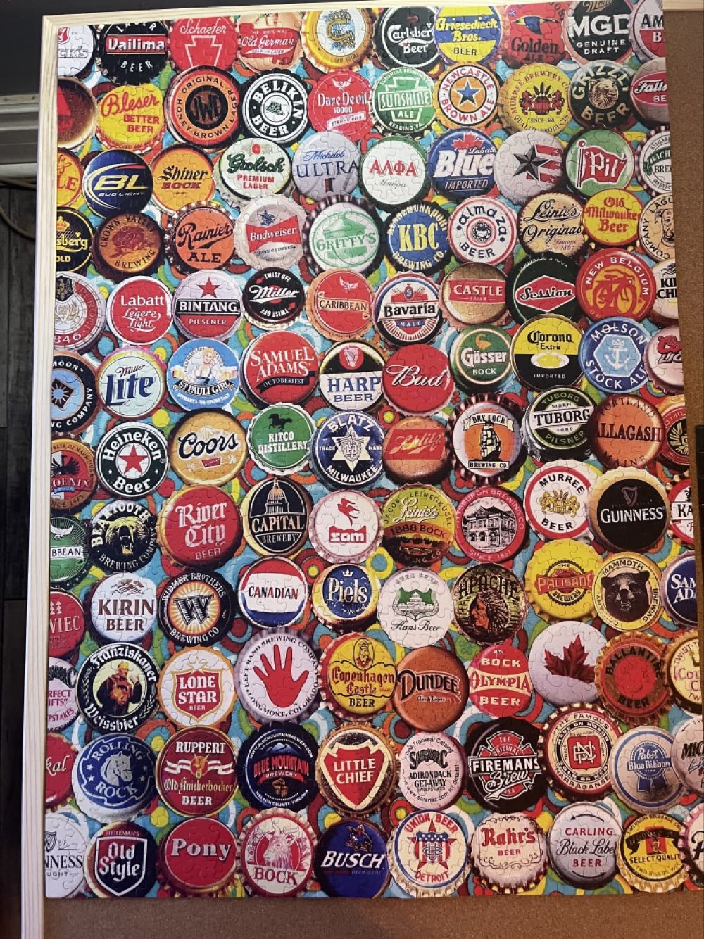 For The Love Of Beer - White Mountain puzzle collectible [Barcode 724819258062] - Main Image 2