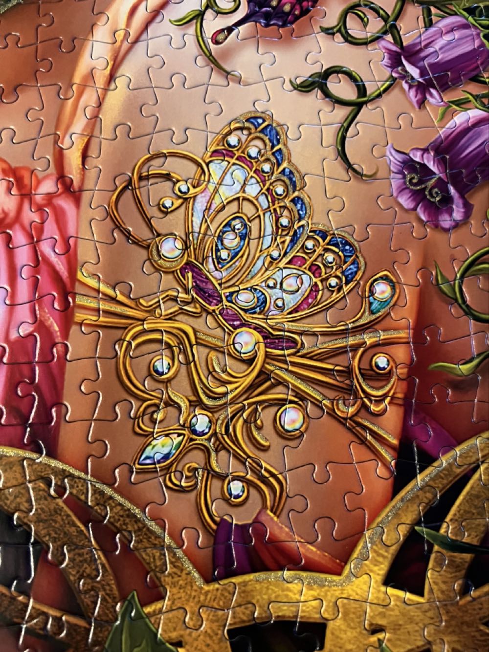 Spring Queen-TRADED - Buffalo Games puzzle collectible [Barcode 079346121144] - Main Image 3