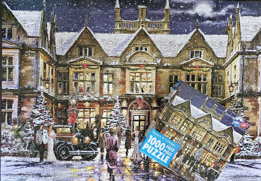 Manors & Cottages: Winter Mansion - TCG Toys puzzle collectible [Barcode 686141027726] - Main Image 3