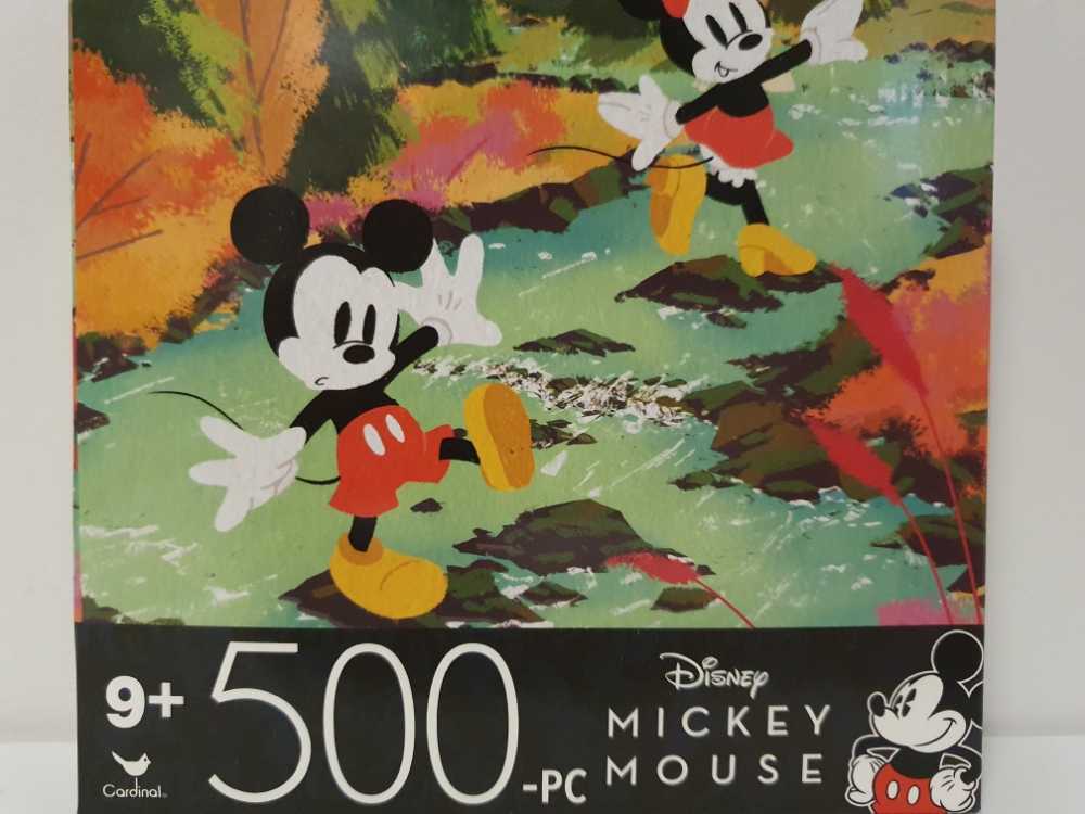 Disney Emoji Family Jigsaw 750 Pieces Minnie Mouse 21” X 21”