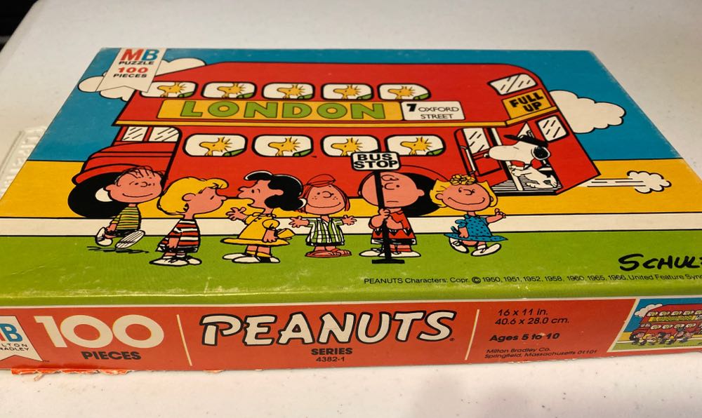 Peanuts London Bus - Milton Bradley Company puzzle collectible - Main Image 2